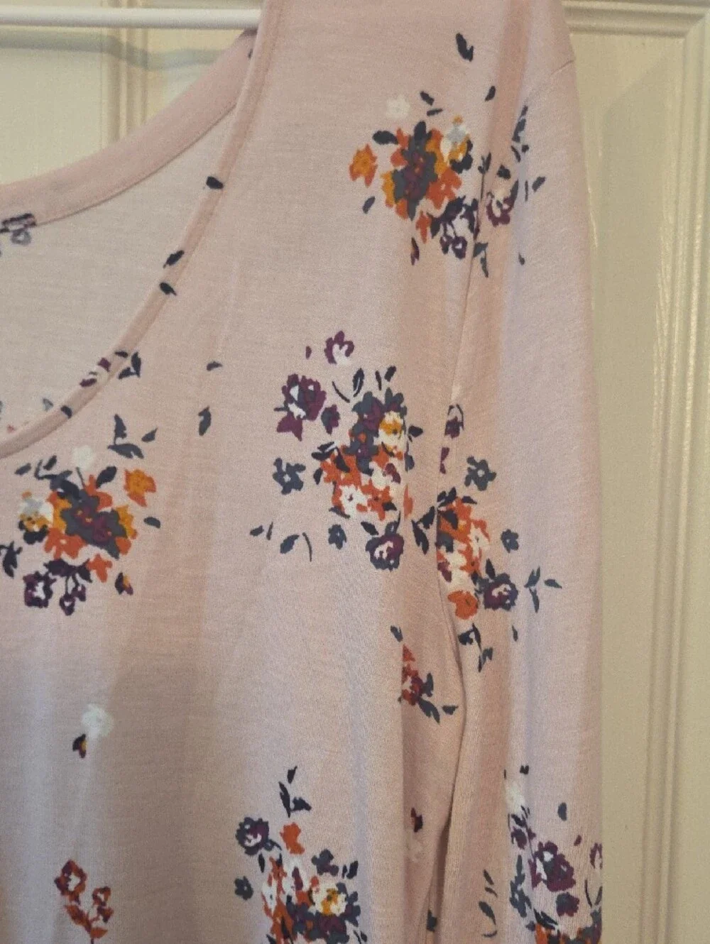 LOFT Light Pink Long Sleeve Floral Scoop Neck Top Size Large